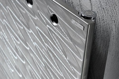 ДИЗАЙНЕРСЬКИЙ РАДІАТОР ANTRAX FLAT VS INOX